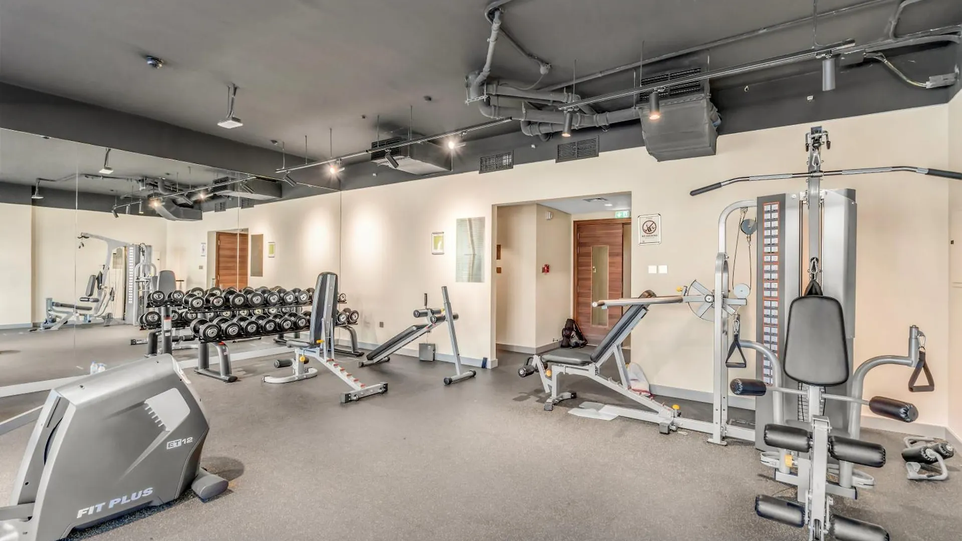 New! Spacious 1Bhk With Maids Room - Jvc Dubai Apartment